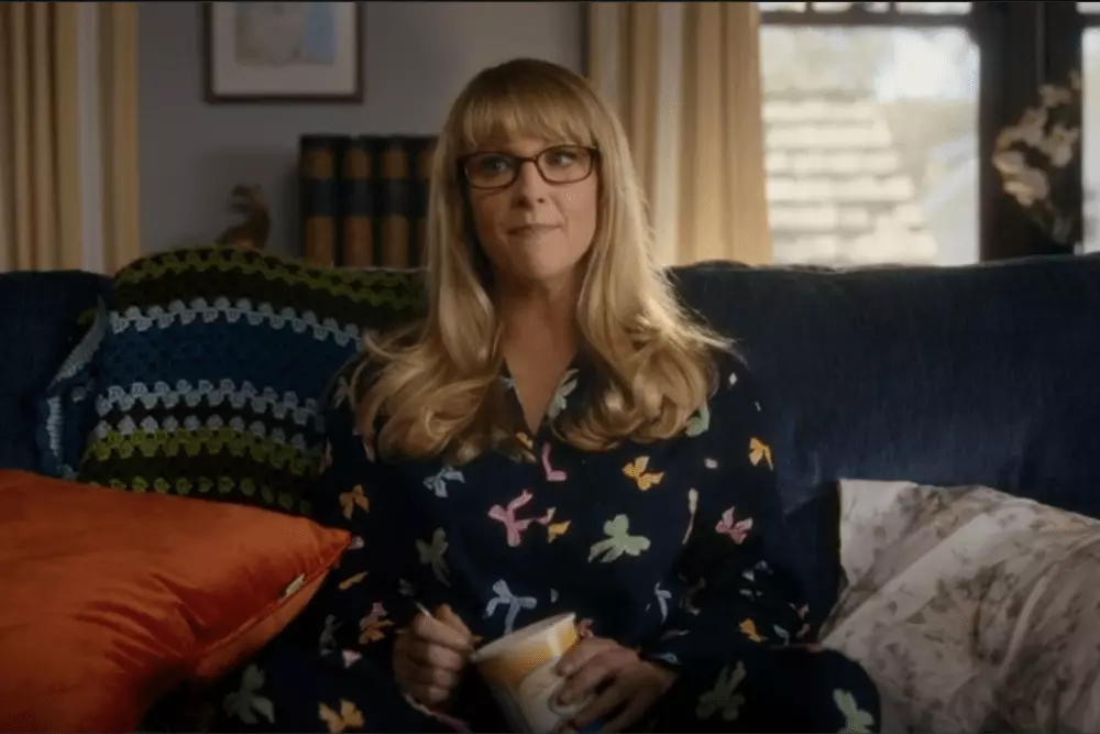 Melissa Rauch's Surprise Return as a Demonic Bernadette in 'Stuart Fails to Save the Universe'