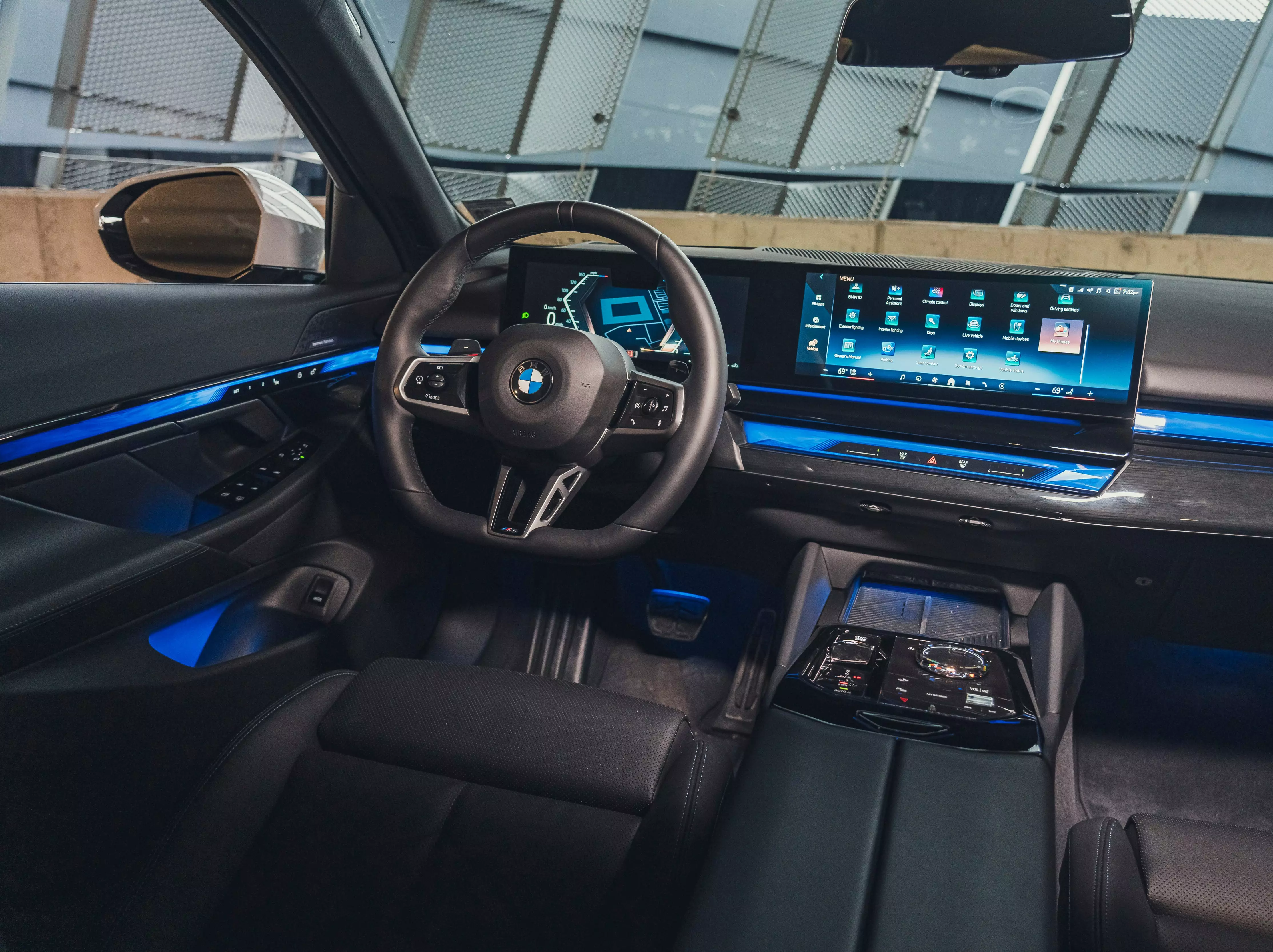 2026 BMW 540i xDrive Interior Showcase