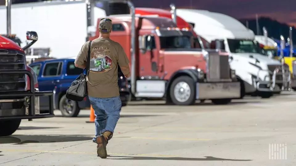 Logistics Job Market: Trucking Stagnates, Warehousing Declines, Couriers Rise