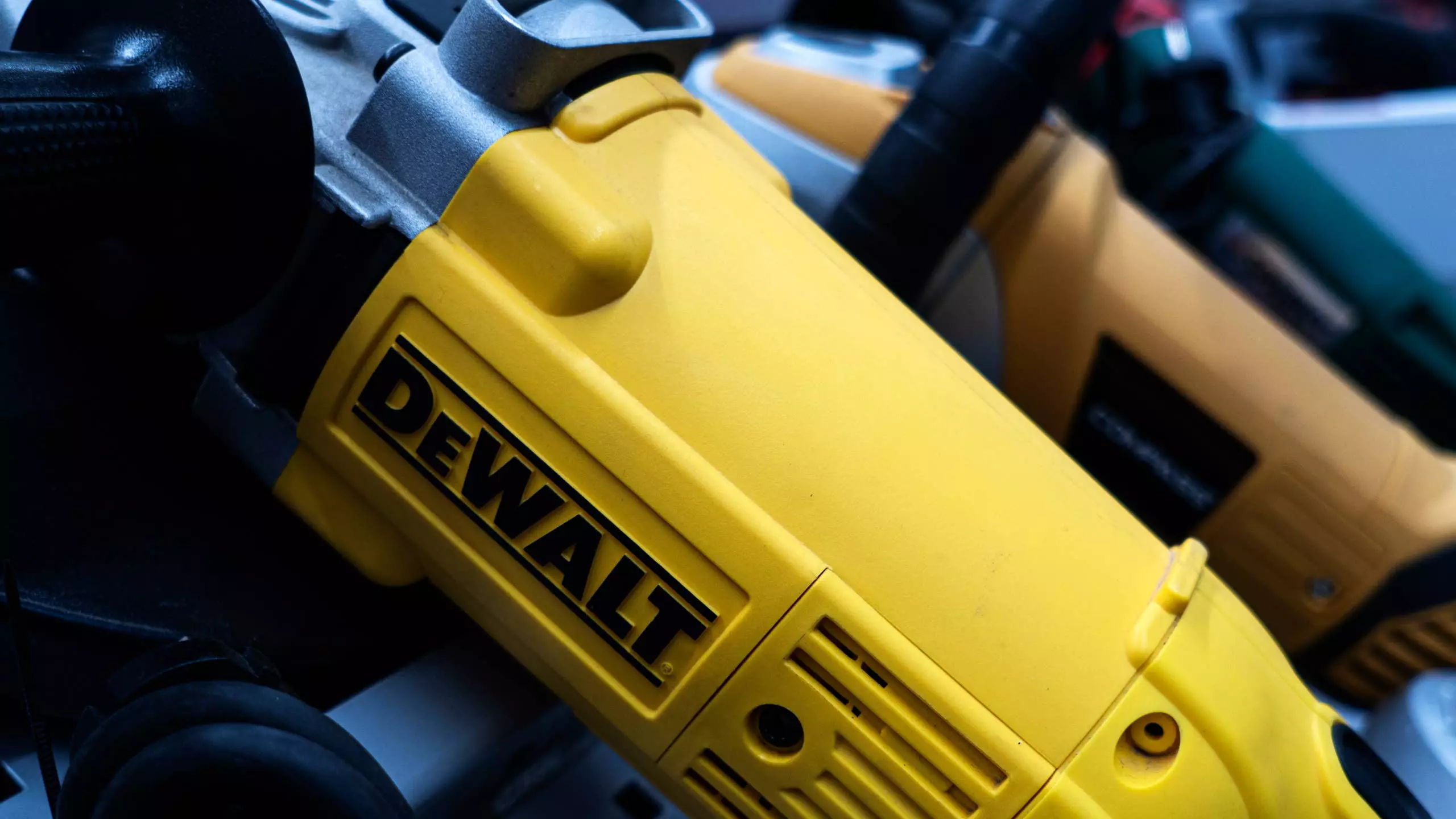 DeWalt's Quick-Connect Impact Chuck: A Must-Have Tool on Sale