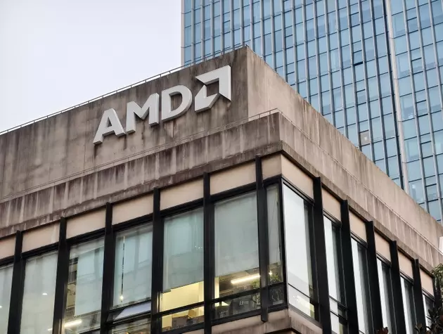 AMD's Q3 Surge: Strong Growth in Server CPUs and Data Center Dominance