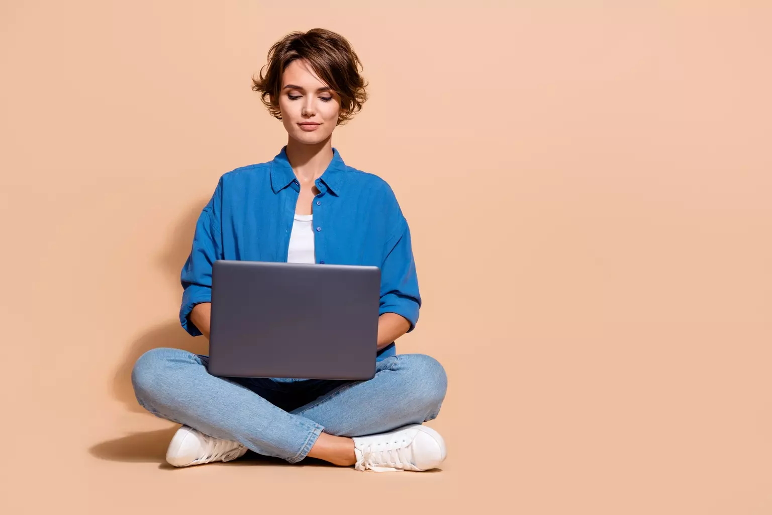 Upwork Faces AI Challenges, Offers Promising Risk-Reward at Low Valuation