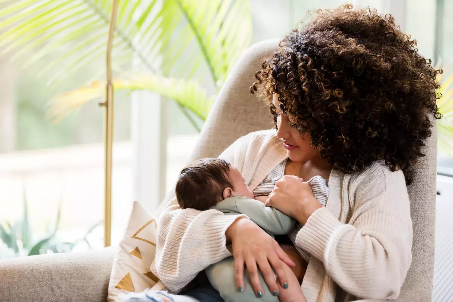 Retinol Use During Breastfeeding: Risks and Safe Alternatives