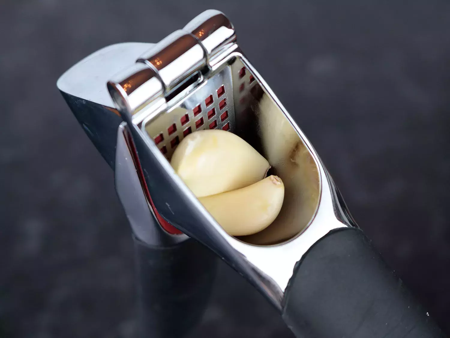 Choosing the Best Garlic Press: A Comprehensive Review