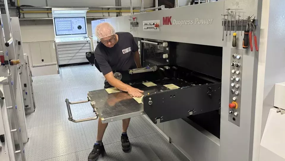 Cardbox Packaging Enhances Postpress Production with Advanced MK Duopress Power Integration