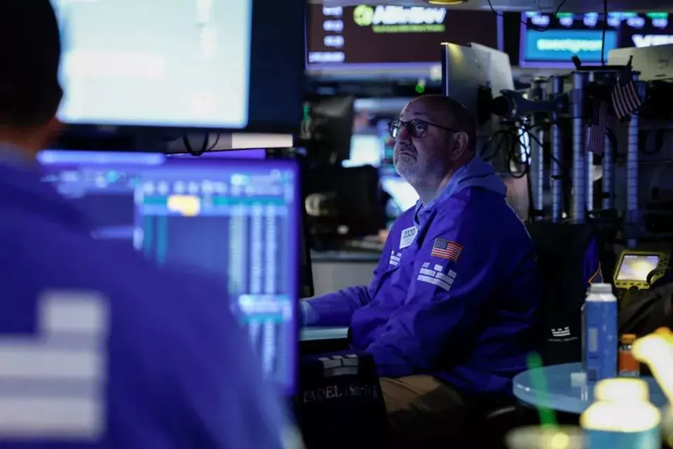 Global Market Dynamics: Retail Sales, Interest Rates, and Geopolitical Tensions