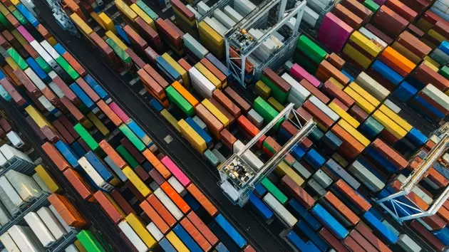 Diana Shipping (DSX) Rating Downgraded Amidst Uncertain Outlook