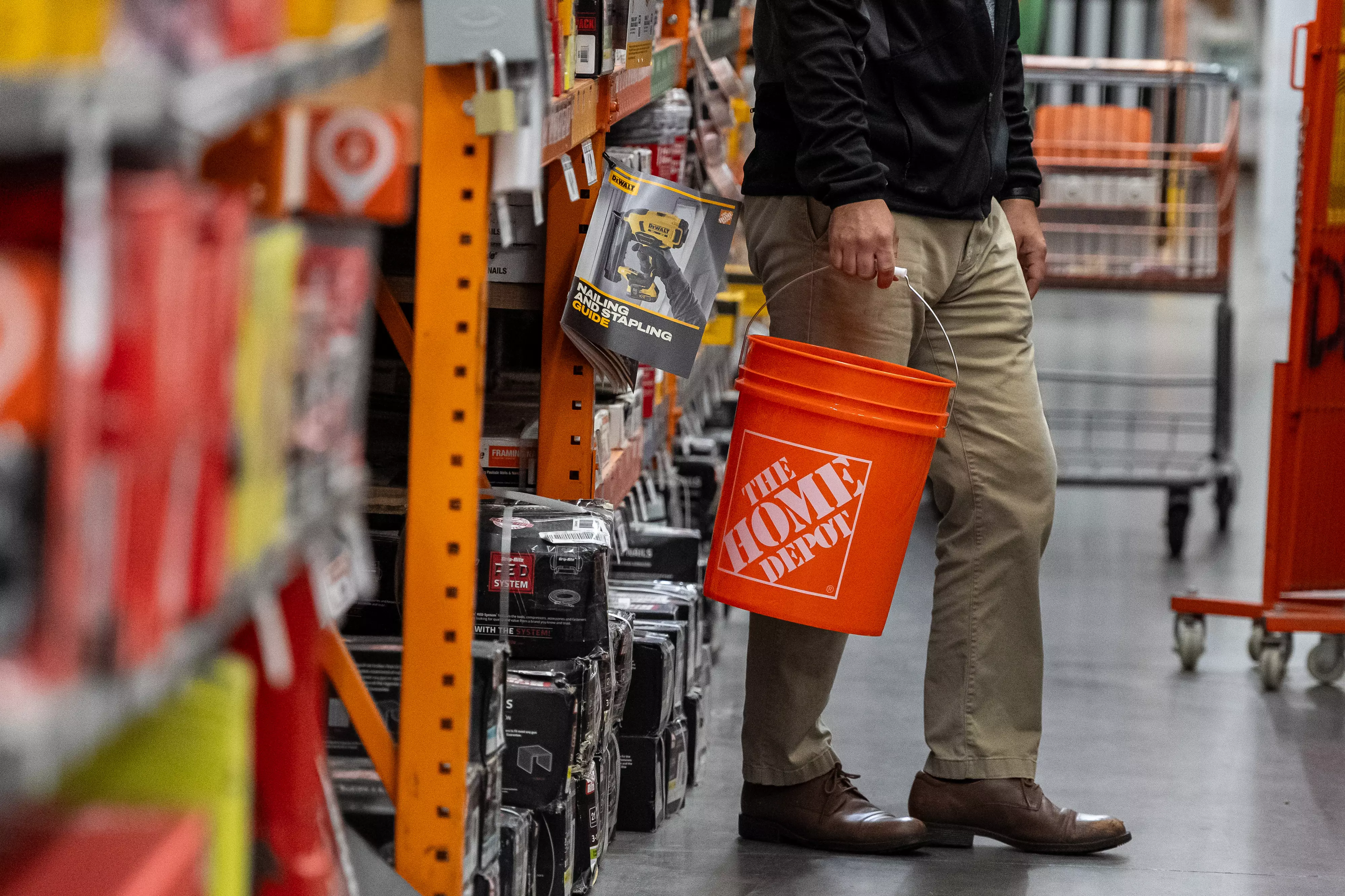 Home Depot Exceeds Q2 Expectations as Customers Prioritize Smaller Home Projects Amidst Stagnant Housing Market
