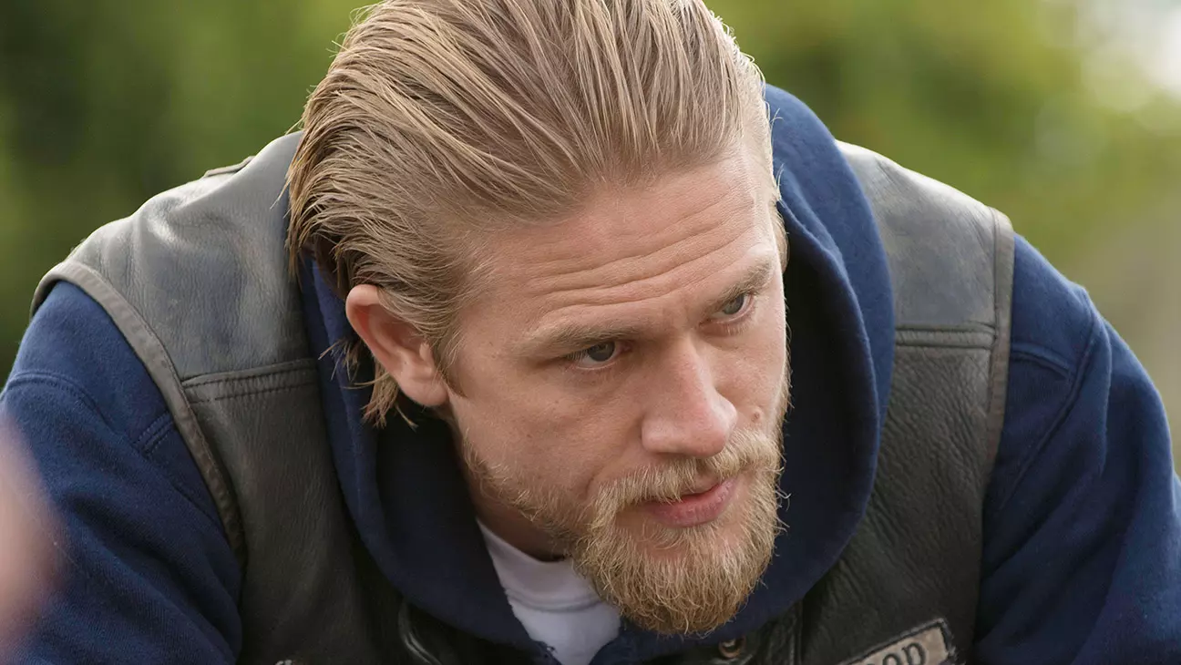 Charlie Hunnam to Lead 'Sons of Anarchy' Meta-Thriller Spinoff 'Legends'