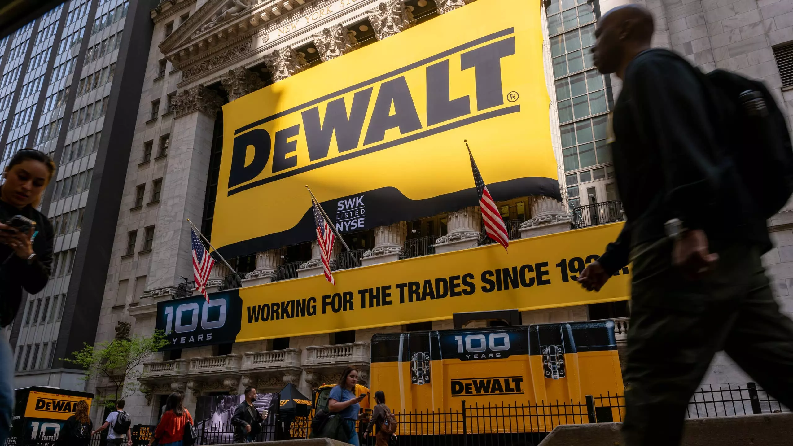 Significant Discounts on DeWalt Batteries Available at Amazon, Up to 47% Off
