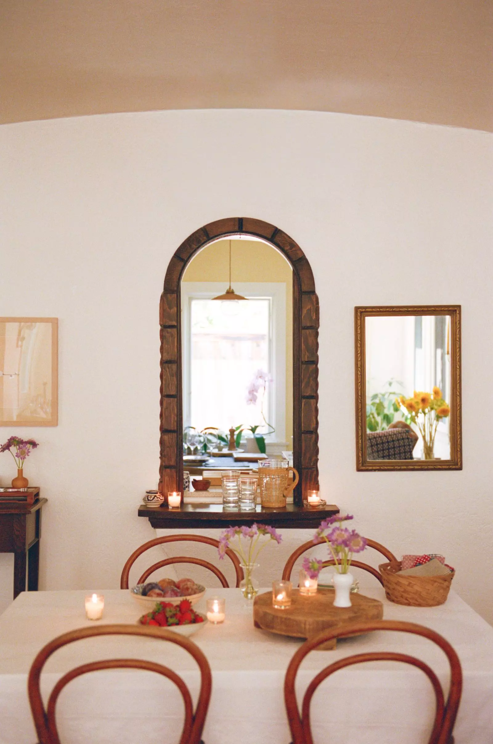 Mastering the Art of Effortless Summer Entertaining