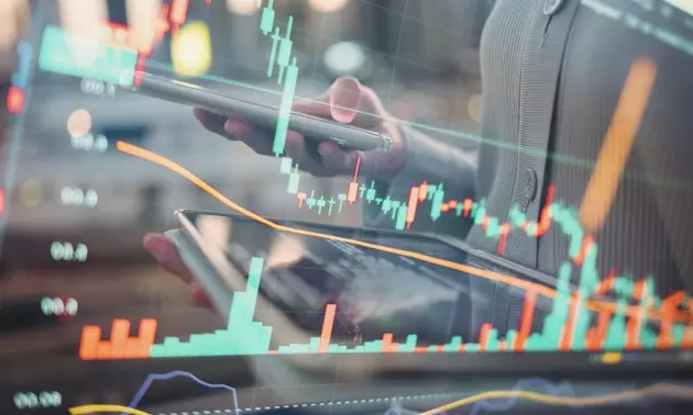 Market Dynamics: Navigating Value and Growth Amidst AI Boom