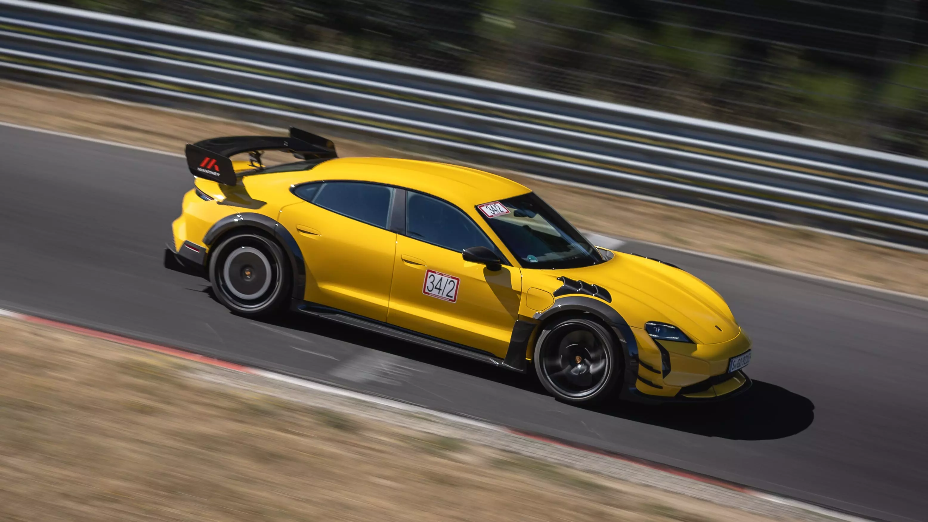 Porsche Taycan Turbo GT: Manthey Racing Kit Elevates Track Performance