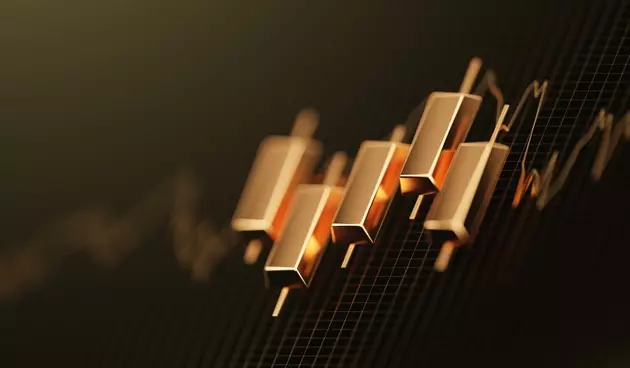 Gold's Resurgence: Fiscal Concerns and Investment Demand Drive Price Rally