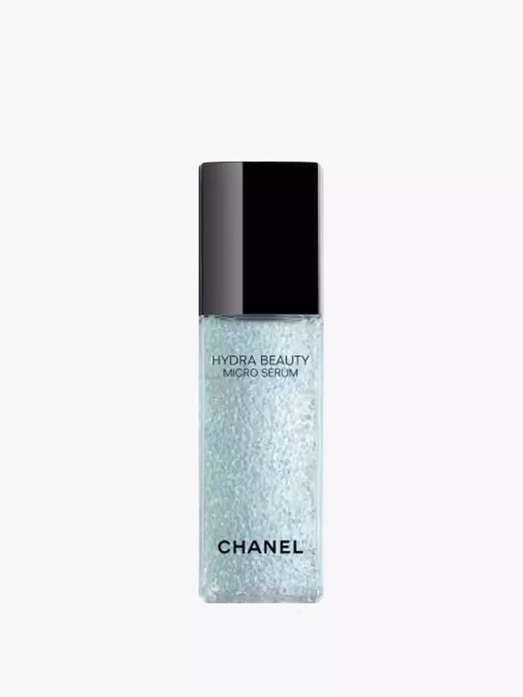 Hydration vs. Moisturization: Understanding the Key to Youthful Skin