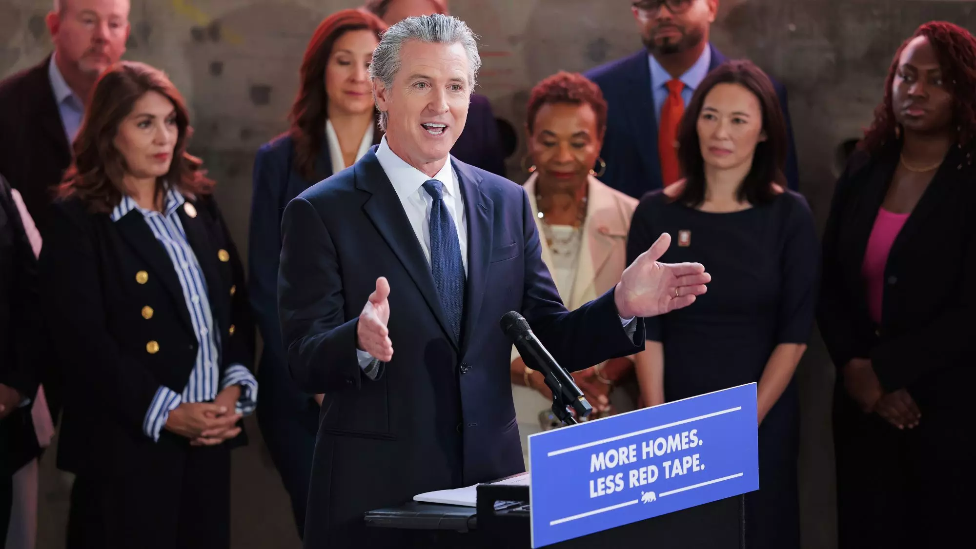 California Governor Supports Paramount-Warner Bros. Discovery Merger Settlement