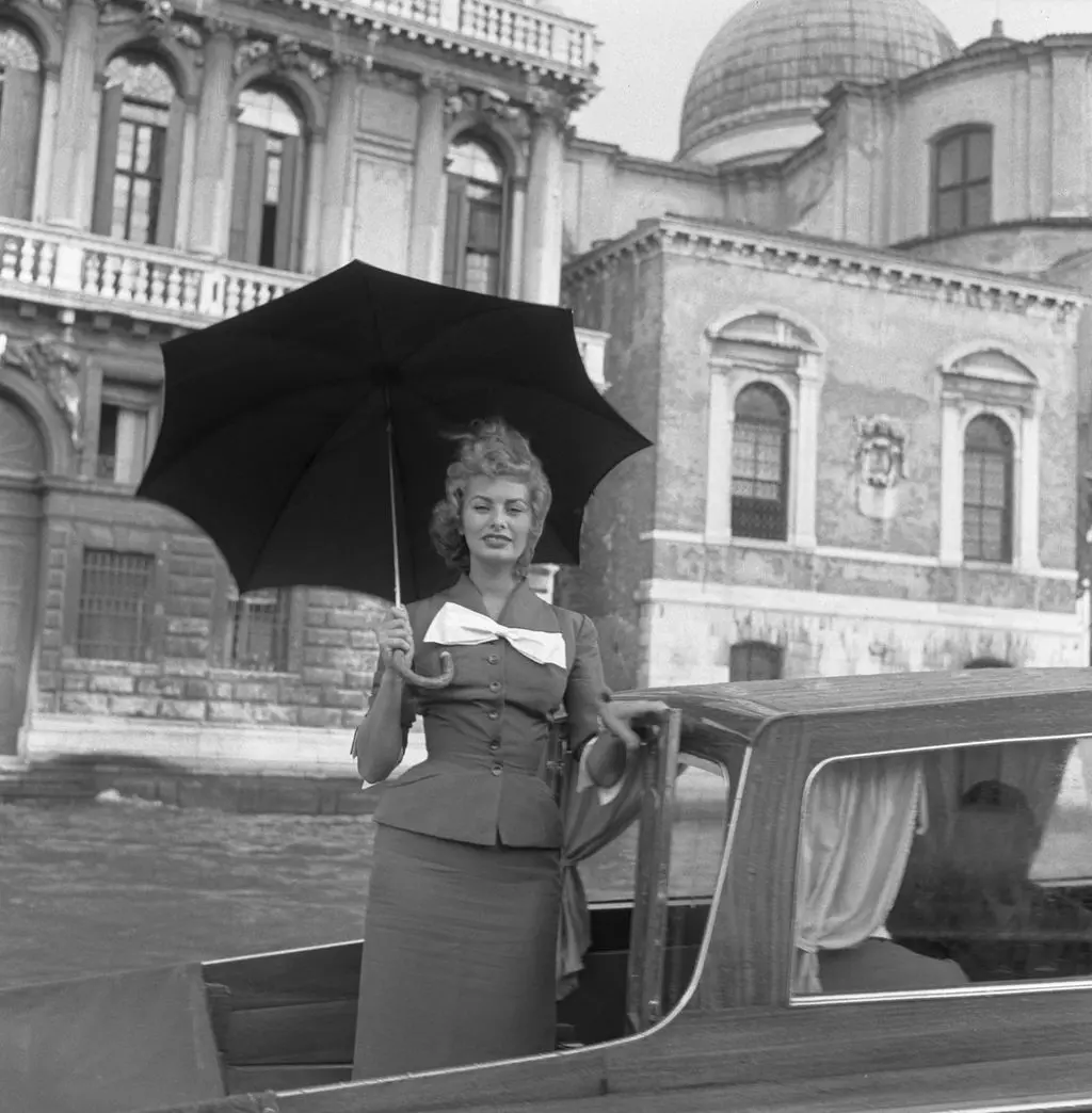 A Retrospective of Italian Bombshells at the Venice Film Festival