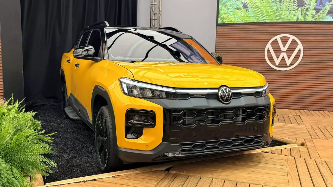 Volkswagen Unveils New Tukan Pickup Truck, Not for US Market