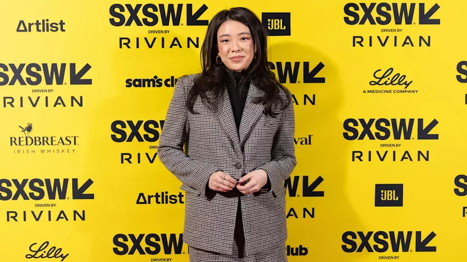 Vivian Tu's Financial Advice: Prioritizing Debt Repayment Over Investing