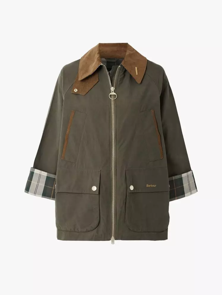 7 Stylish Ways to Wear a Barn Jacket This Fall