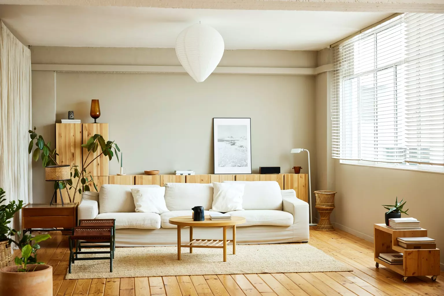 Mid-America Apartment Communities: A Steady Hold Amidst Shifting Tides