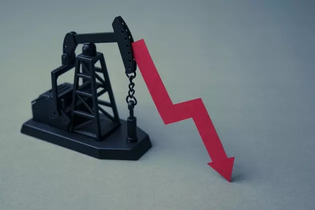 WTI Oil Faces Sharp Decline Amid Geopolitical Shifts and Inventory Concerns