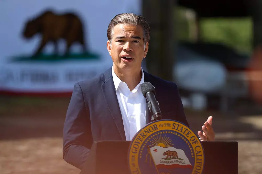 Iowa AG to Challenge California in Supreme Court Over Entertainment Merger