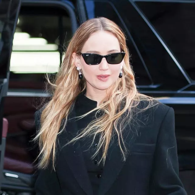 Fall Sunglasses Trend: Elevate Your Style with Warm Tones and Diverse Shapes