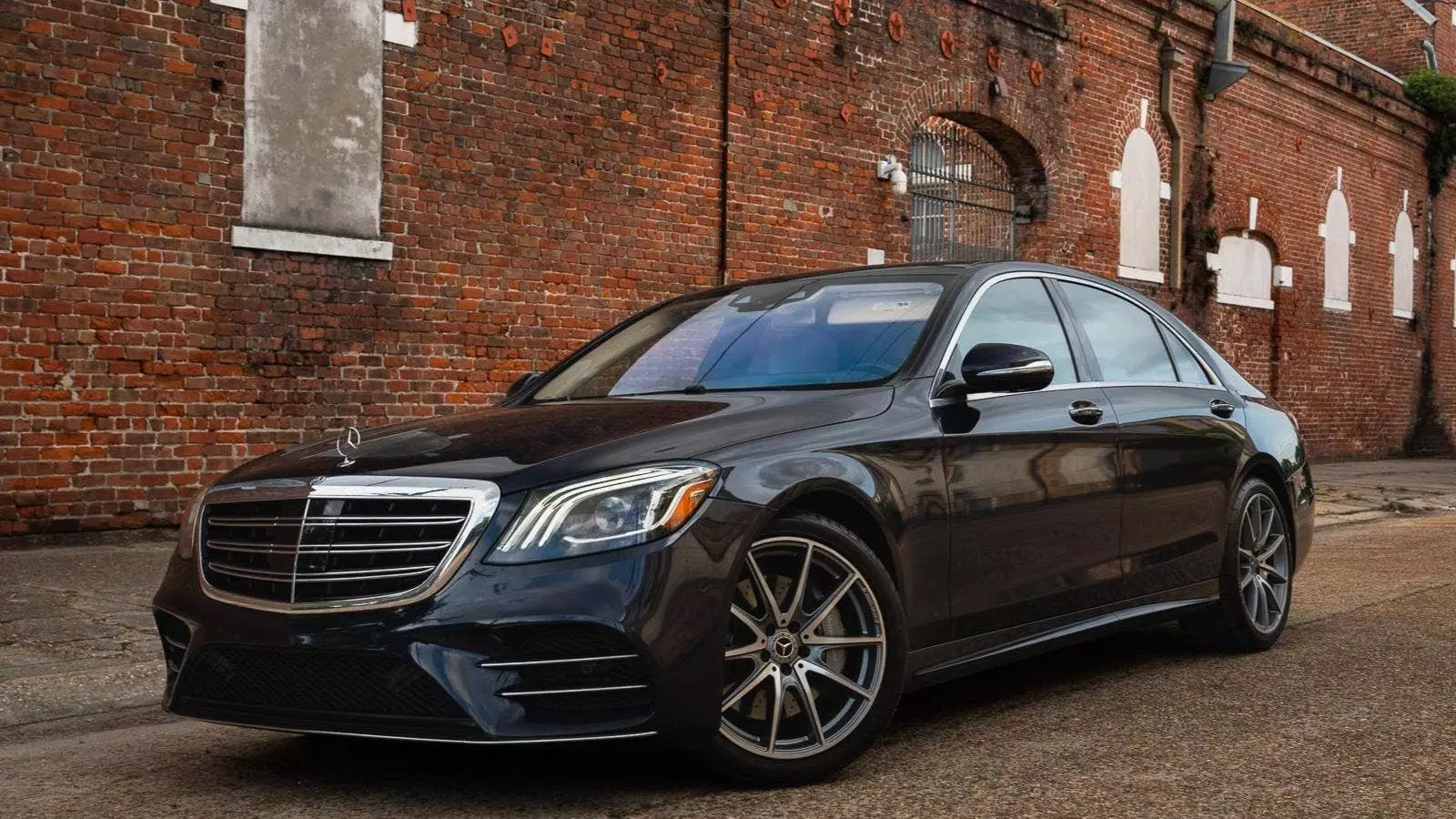 2020 Mercedes-Benz S560: An Unrivaled Blend of Luxury and Value