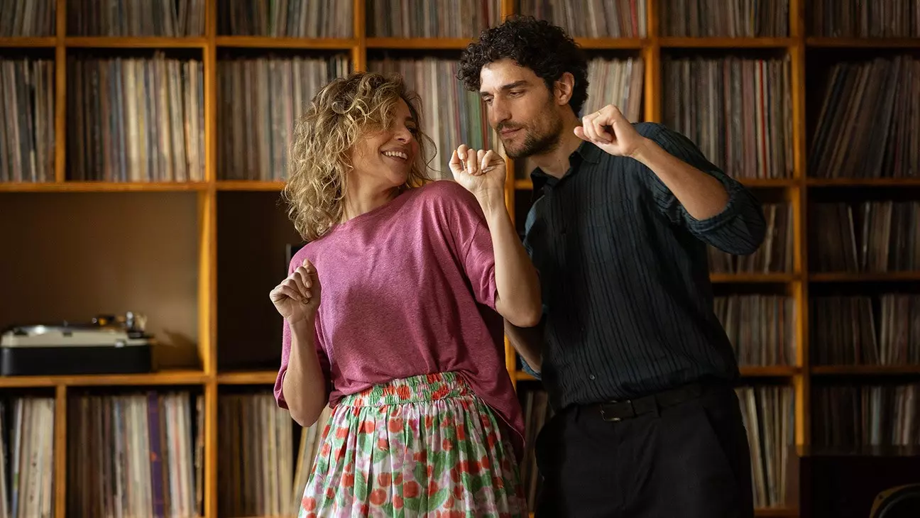 Review: Nanni Moretti's 'It Will Happen Tonight' Explores Enduring Romance with Humor and Melodrama