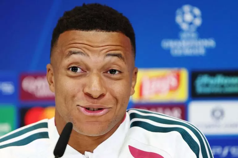 Mbappe Eyes Ballon d'Or After Historic World Cup Performance and Real Madrid's Challenges