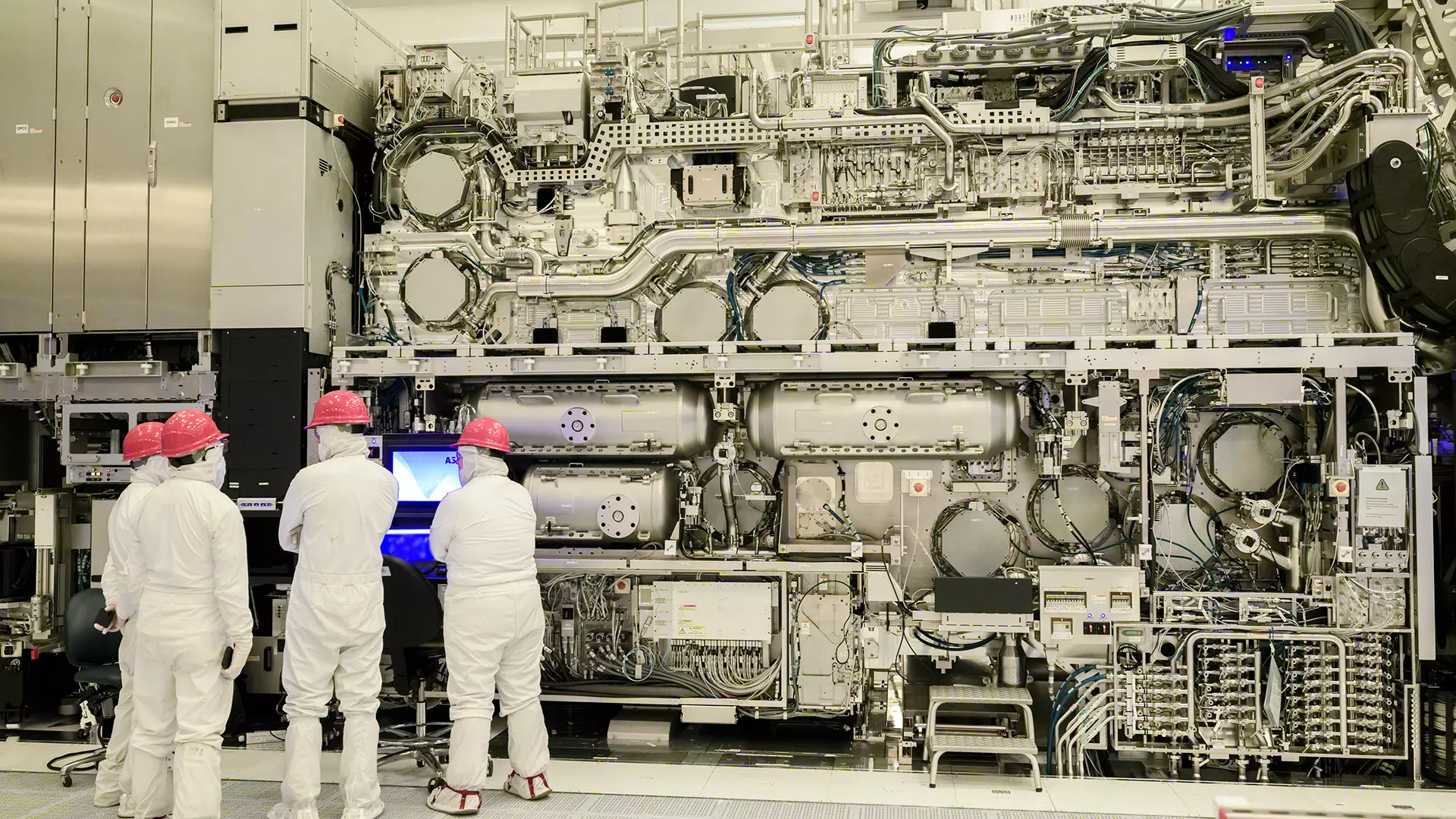 Chipmakers Embrace Advanced EUV Technology for Next-Gen Processors