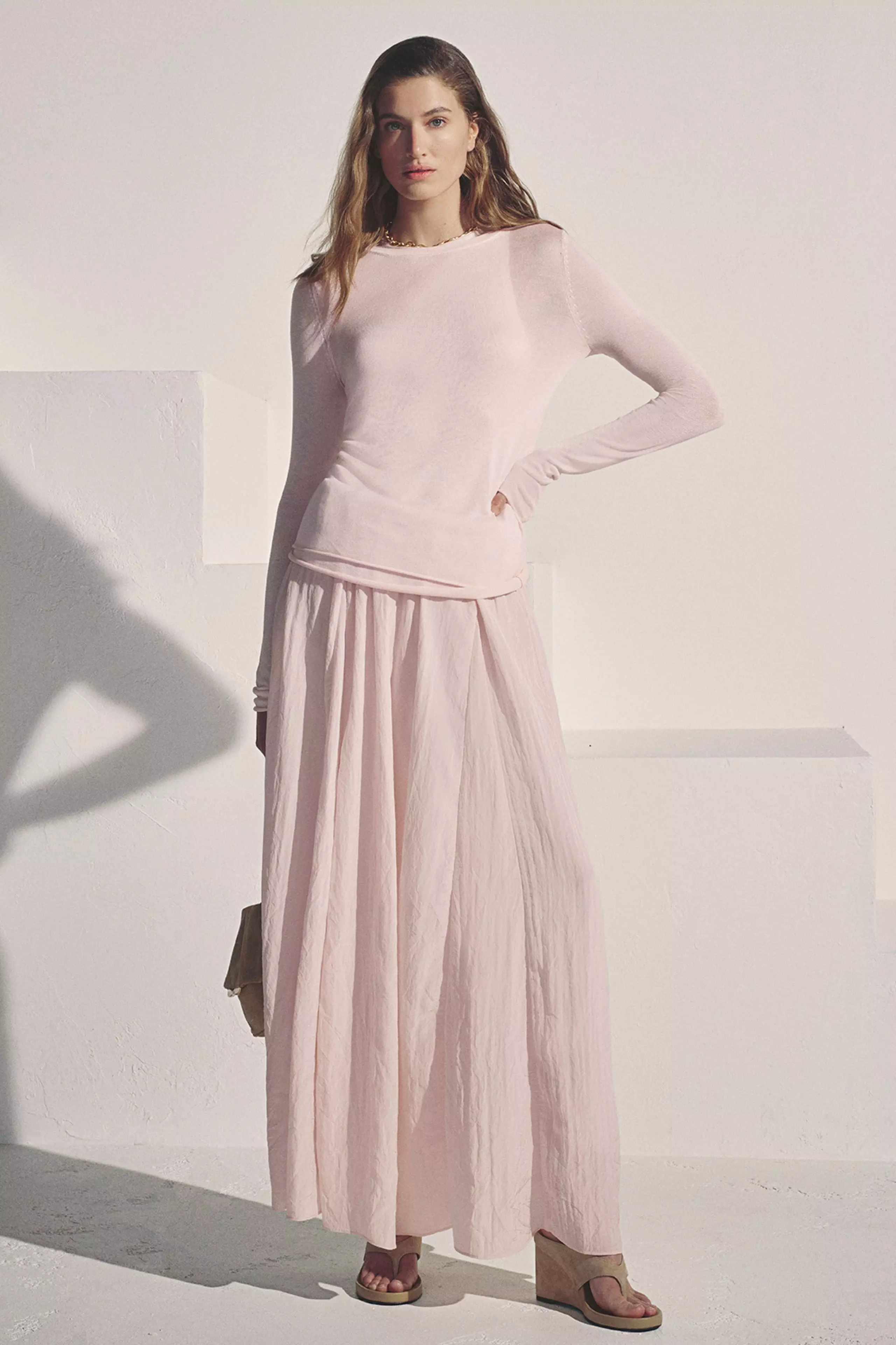 Donna Karan's Spring 2027 Collection: A Revival of Archival Elegance and Modern Sportiness
