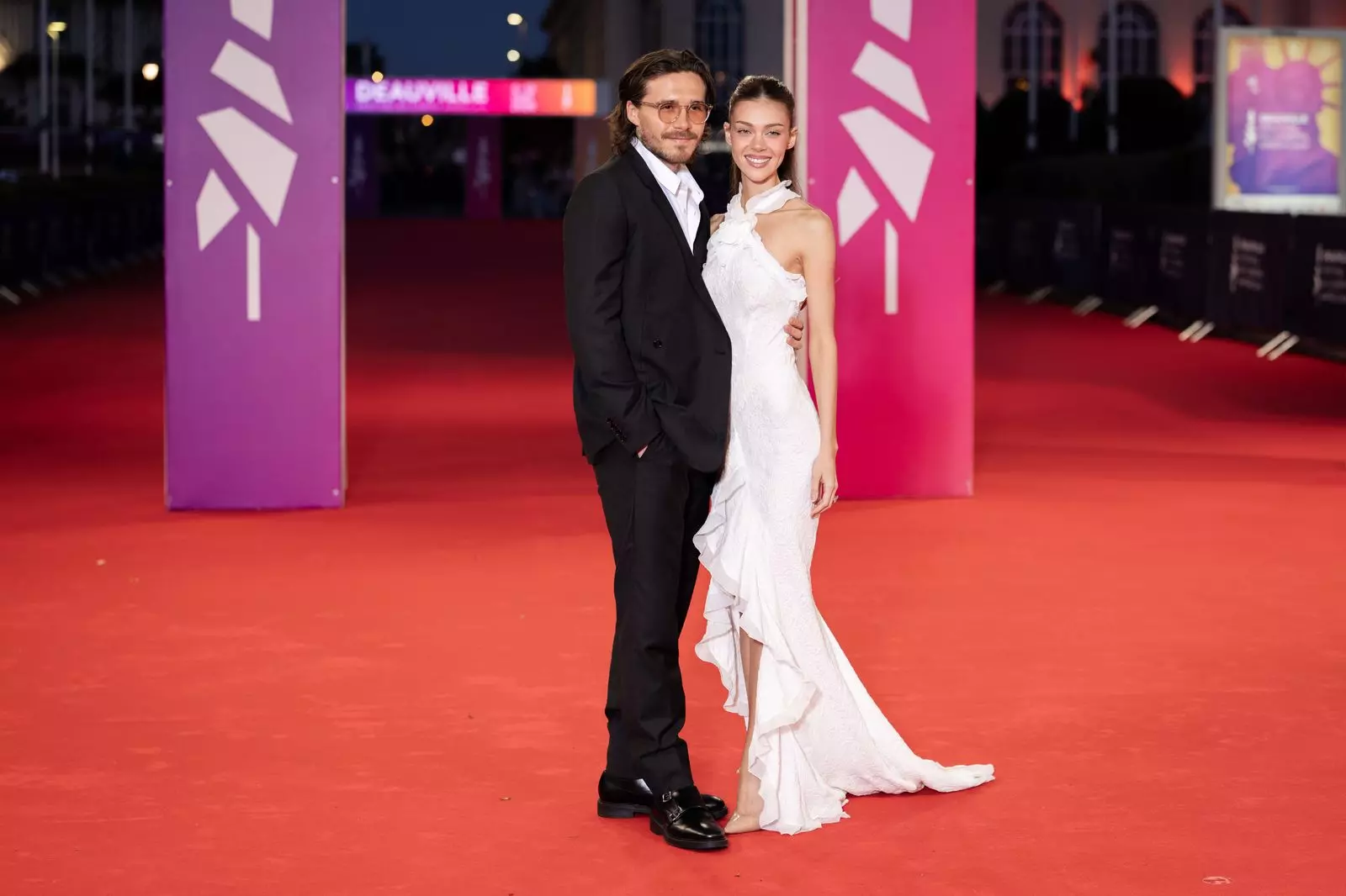 Brooklyn and Nicola Peltz Beckham's Romantic Red Carpet Return