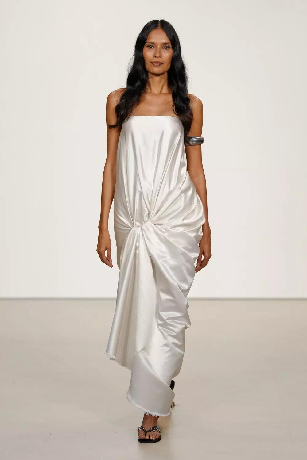 Prabal Gurung's Spring 2027 Ready-to-Wear Collection: A Vision of Modern Elegance