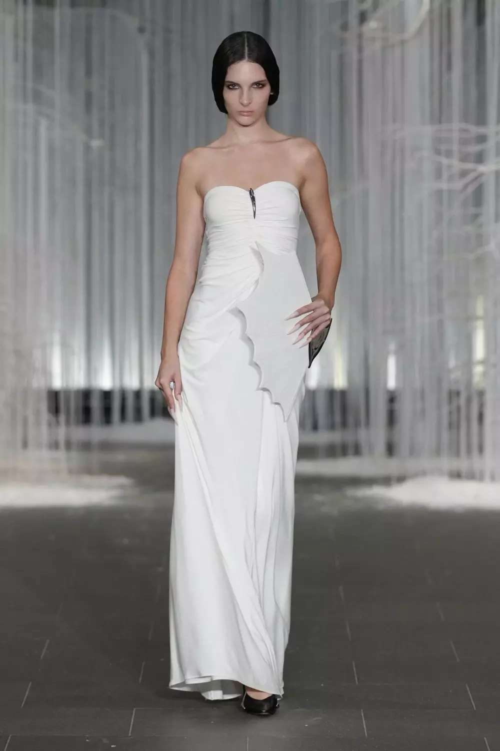 Grace Ling's Spring 2027 Ready-to-Wear Collection: A Glimpse into Future Fashion