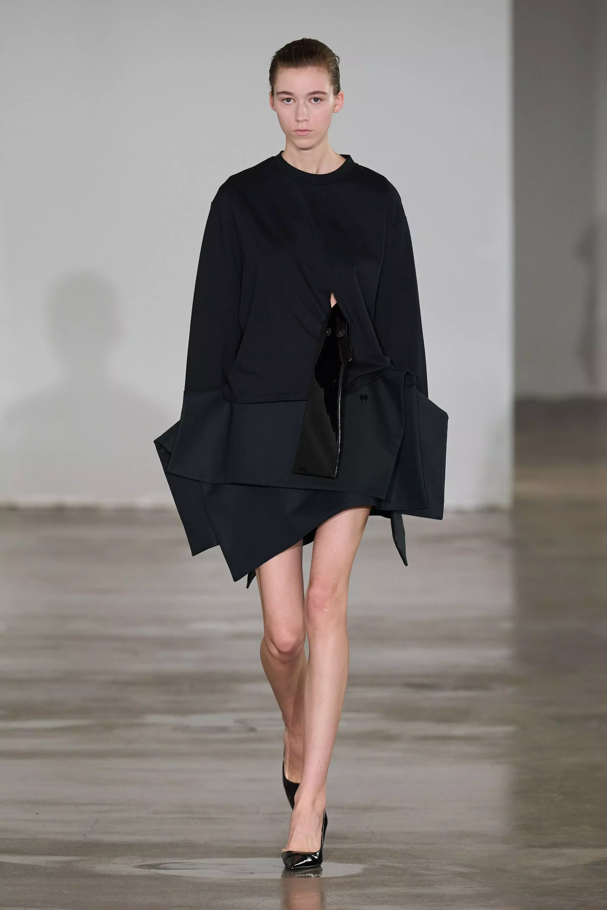 Lii's Spring 2027 Ready-to-Wear Collection: A Glimpse into Future Fashion