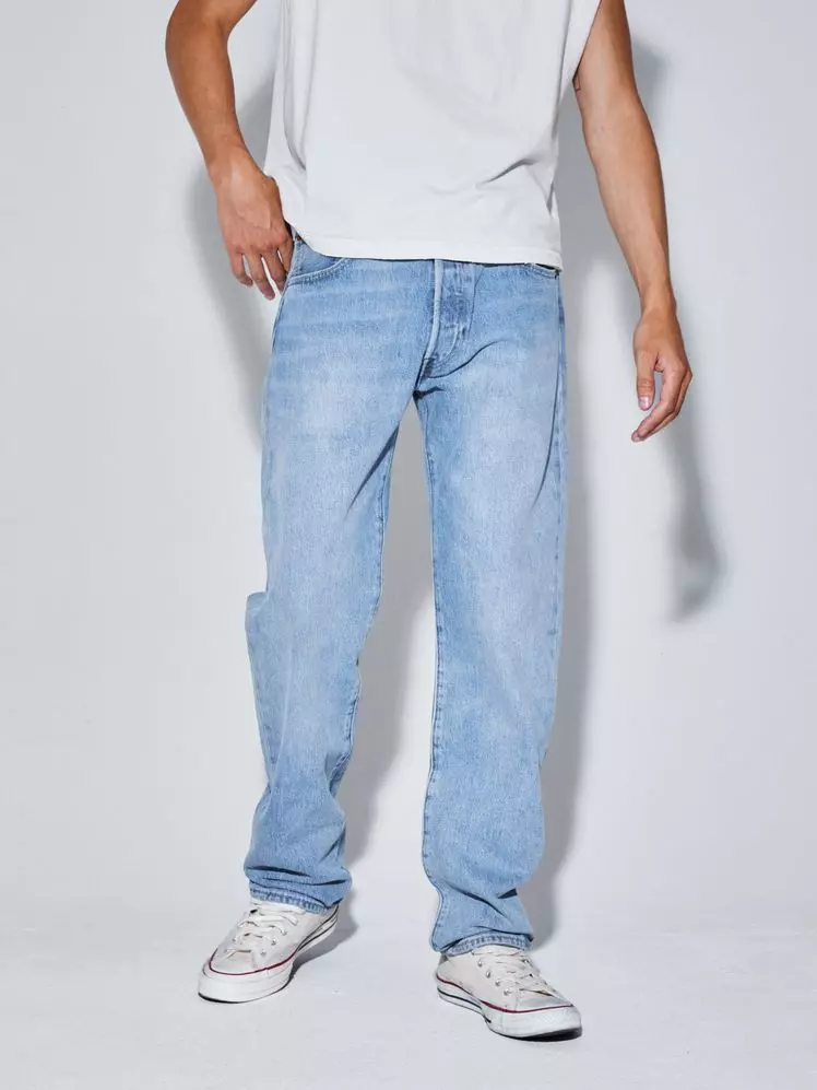 The Ultimate Guide to Men's Jeans: A Legacy of Style and Comfort