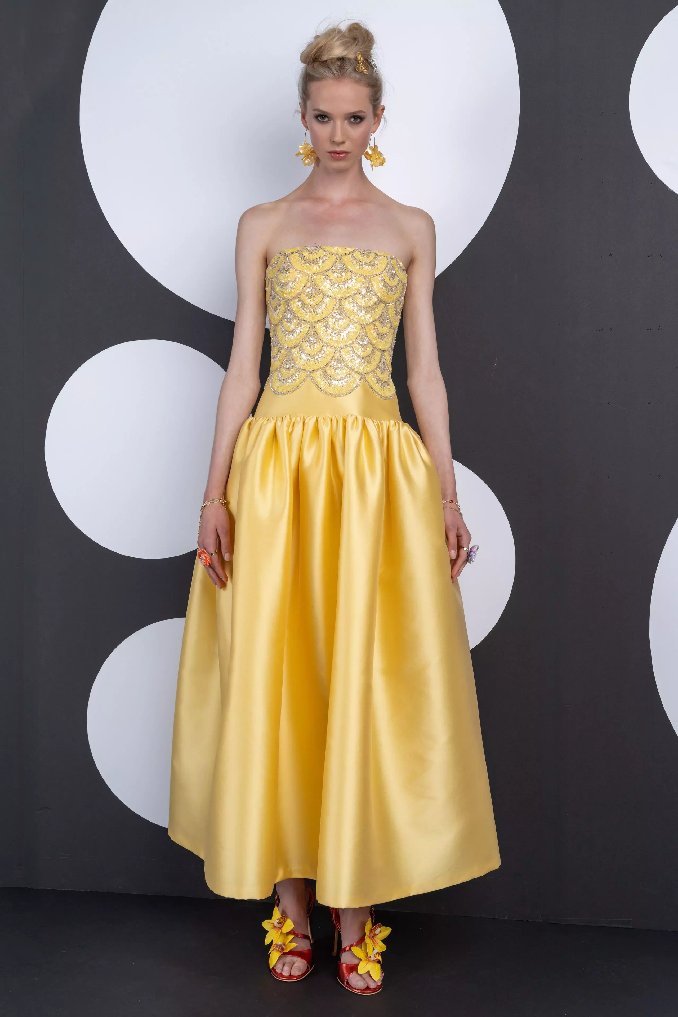 Reem Acra's Spring 2027 Collection: A Triumph of Evening Wear