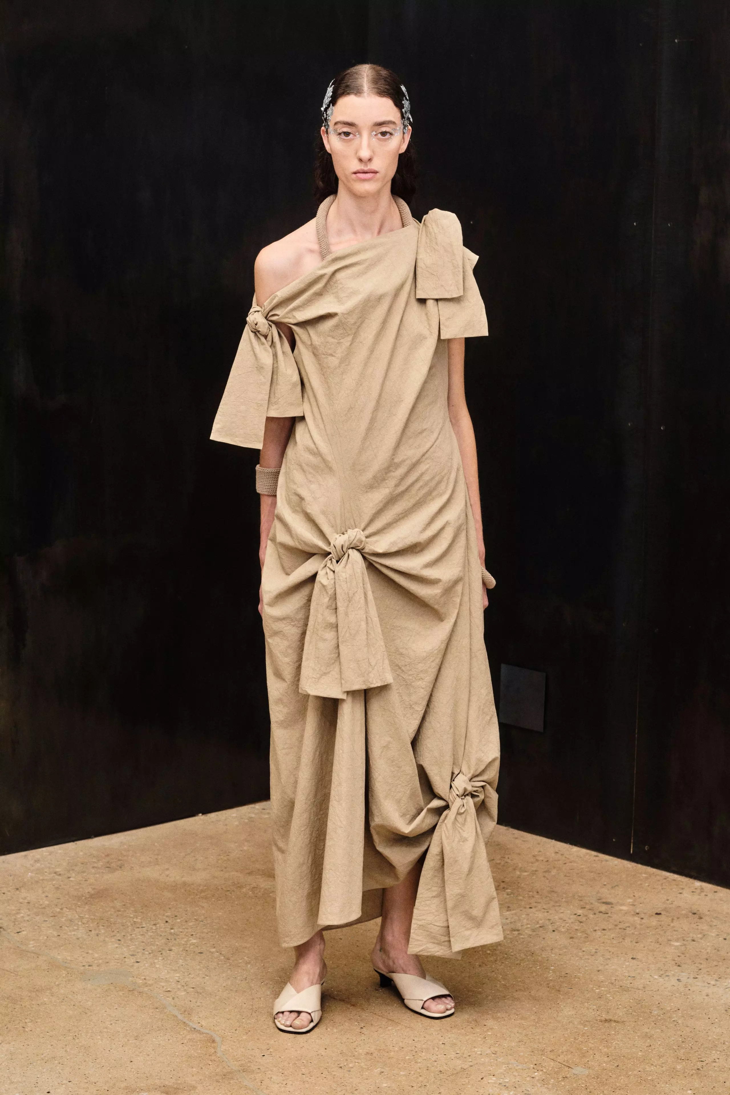 Lauren Manoogian's Spring Collection: A Shift Towards Dynamic Textiles and Menswear Expansion