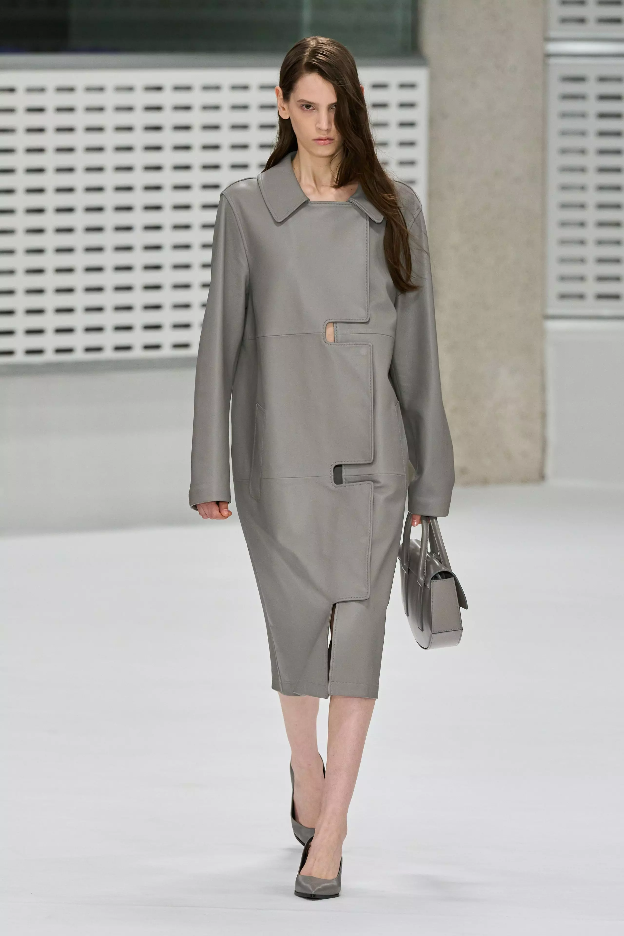 Mulberry Spring 2027 Ready-to-Wear Collection: A Glimpse into Future Fashion