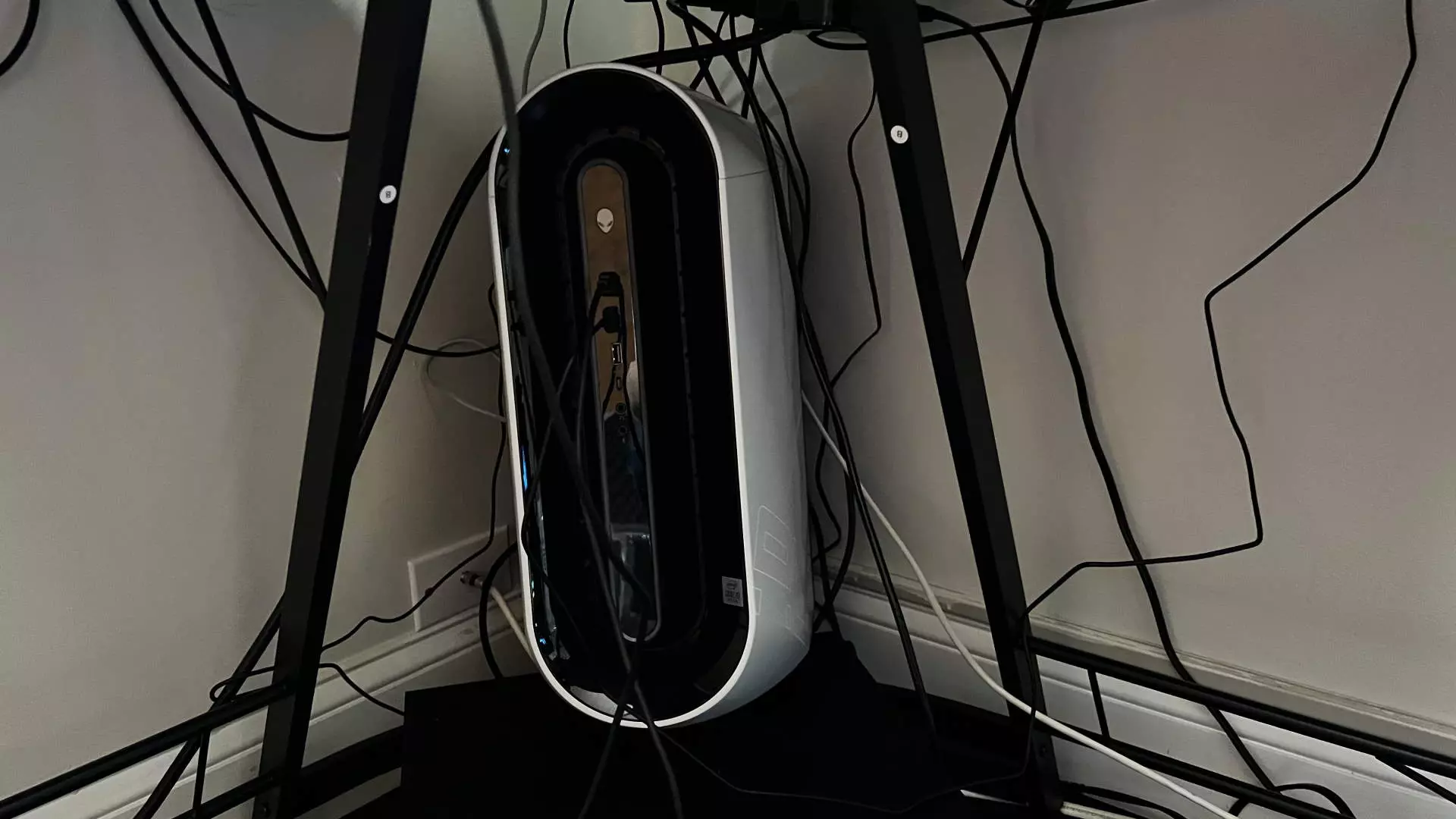 Embracing the Authentic Chaos of PC Gaming Desktops