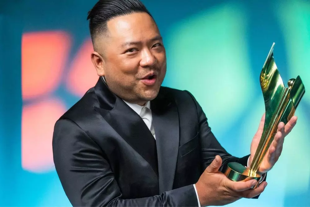 Andrew Phung to Star in Quentin Lee's Zombie Comedy 'Curse of Undead'