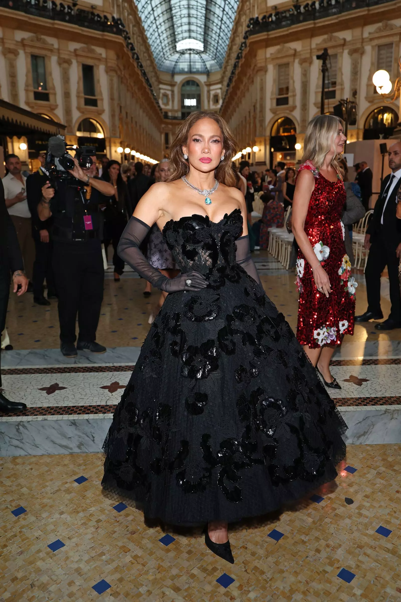 Jennifer Lopez's Captivating "Dolce Vita" Moment at Vogue World: Milano