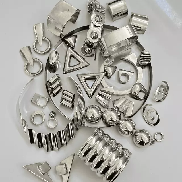 The Resurgence of Vintage Sterling Silver Jewelry in Fashion