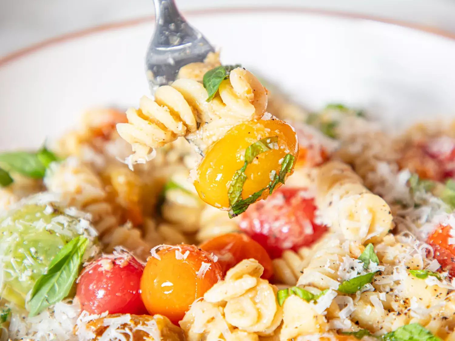 Mezze Marvels: Transforming Dips into Dynamic Pasta Sauces