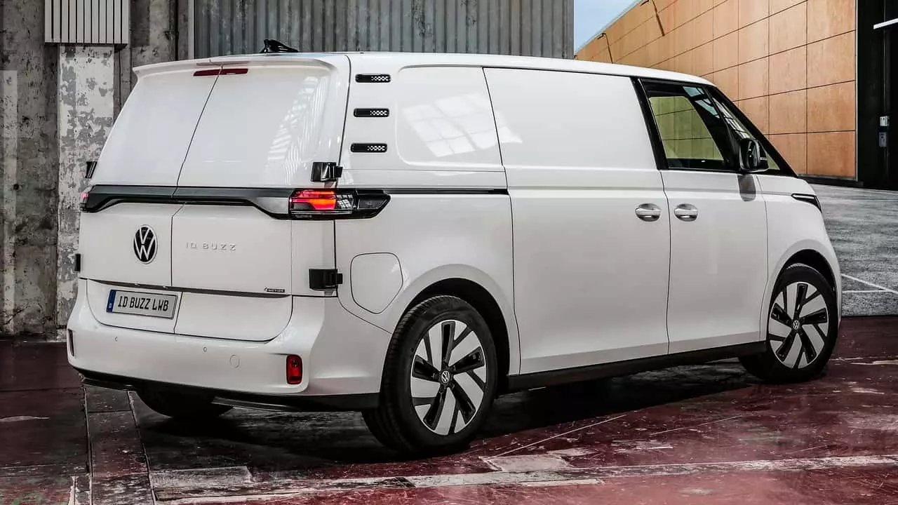 Volkswagen Expands ID. Buzz Cargo: Longer Wheelbase and Enhanced Capabilities