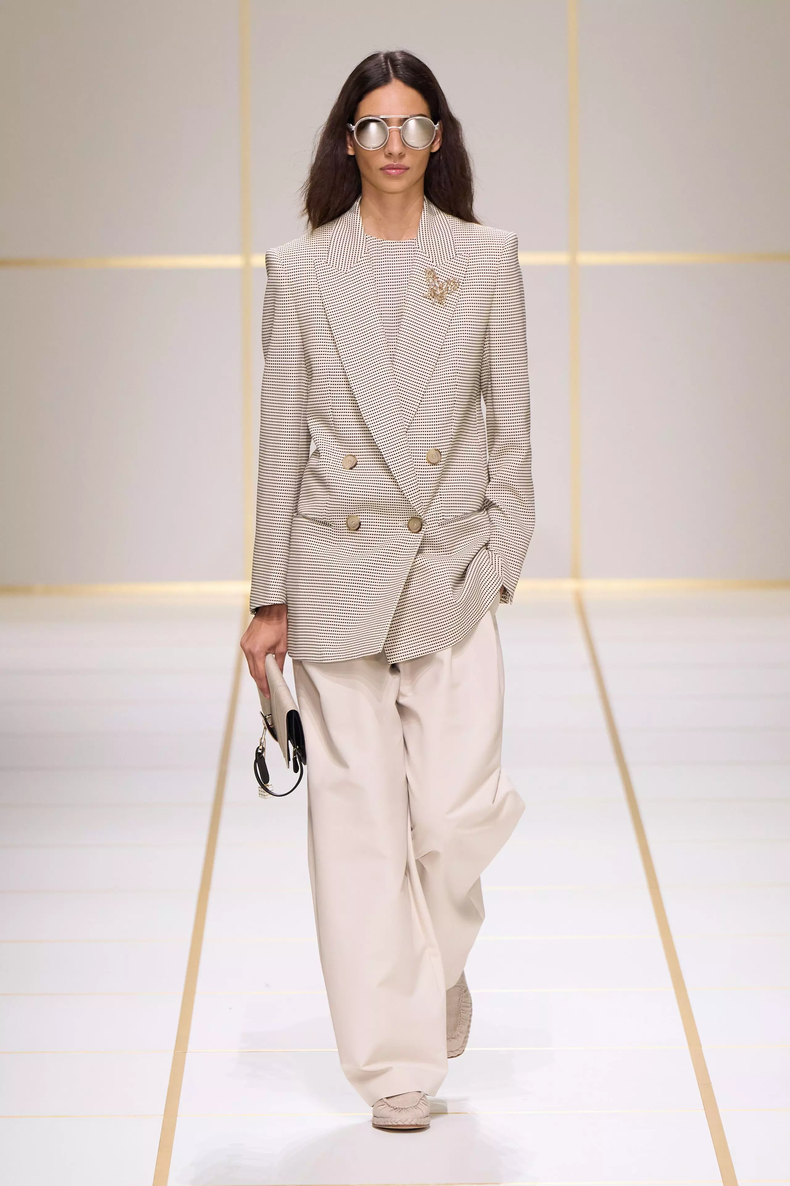 Giorgio Armani's Spring 2027 Ready-to-Wear Collection: A Vision of Sophistication