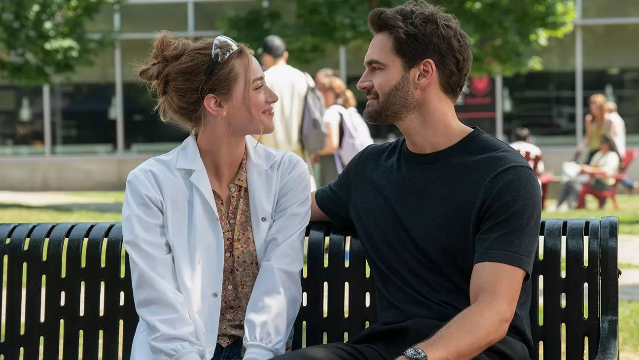 Author Ali Hazelwood to Release Sequel to 'The Love Hypothesis,' Film Adaptation in Development