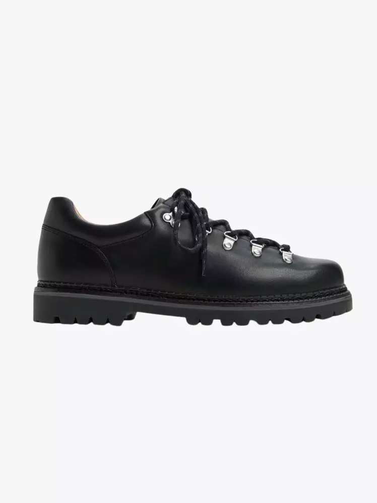 Essential Footwear for Fall: A Comprehensive Guide to Boots, Shoes, and Sneakers